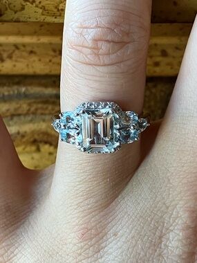 Natural Aquamarine Blue Topaz Sterling Silver Ring Size 6